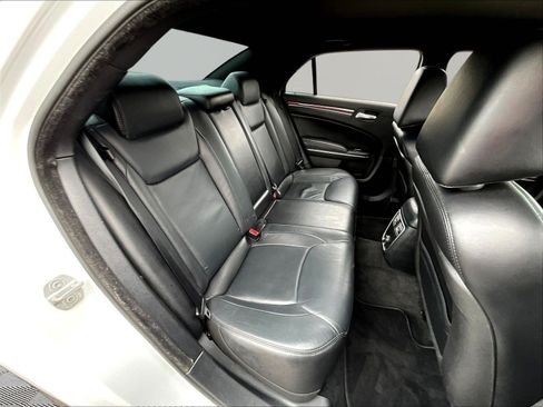 Used 2013 Chrysler 300 w/ Driver Convenience Group RWD image 24