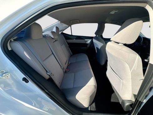 Used 2016 Toyota Corolla LE image 32