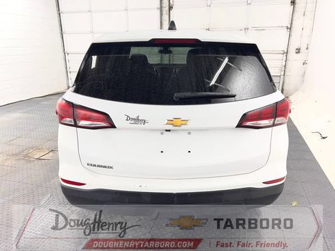 Used 2024 Chevrolet Equinox LS w/ LS Convenience Package FWD image 8