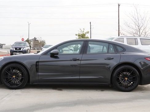 Used 2020 Porsche Panamera 4 image 6