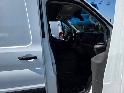 Used 2020 Ford Transit 250 Medium Roof RWD image 15