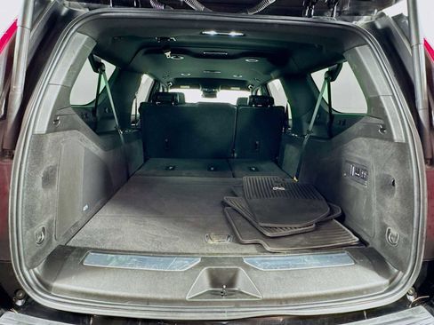 Used 2022 Cadillac Escalade ESV Luxury image 25