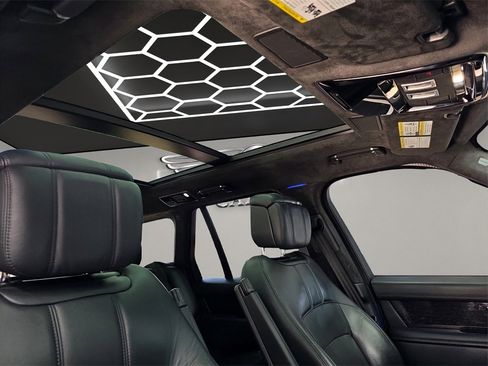 Used 2020 Land Rover Range Rover Autobiography image 21
