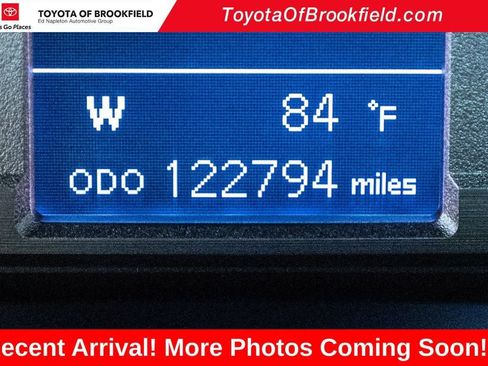 Used 2018 Toyota 4Runner TRD Off-Road Premium AWD/4WD image 16
