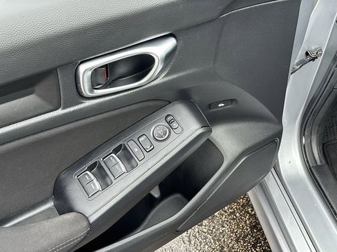 Used 2023 Honda Civic Sport image 14