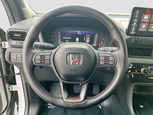 Used 2026 Honda Passport TrailSport image 11