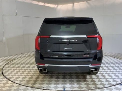 Used 2025 GMC Yukon Denali w/ Sun & Power Step Package image 7