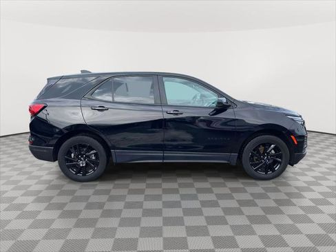 Used 2023 Chevrolet Equinox LS w/ LS Convenience Package image 4