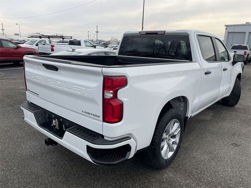 Used 2020 Chevrolet Silverado 1500 Custom w/ Custom Value Package image 4