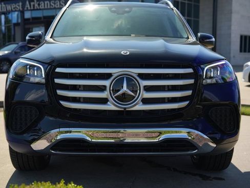 Certified 2026 Mercedes-Benz GLS 450 4MATIC image 11