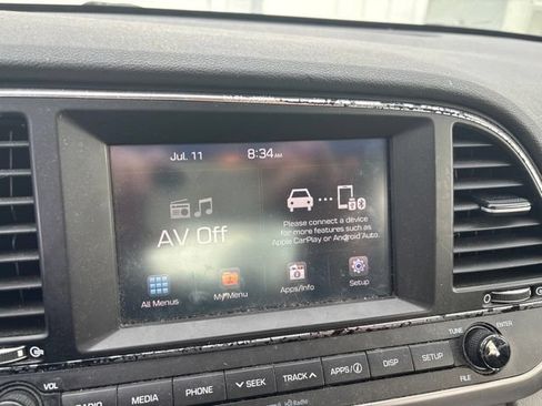 Used 2018 Hyundai Elantra SEL FWD image 11