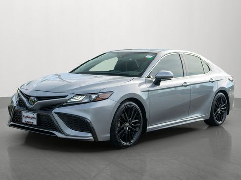 Used 2023 Toyota Camry XSE w/ Navigation Package FWD image 3
