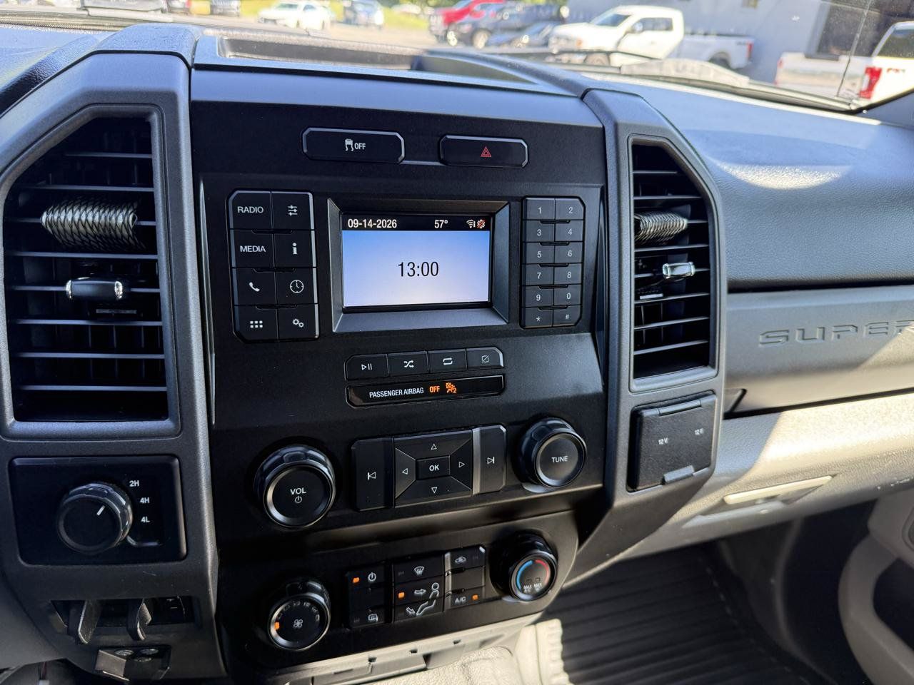 Used 2020 Ford F550 4x4 Regular Cab Super Duty w/ Power Equipment Group image 32