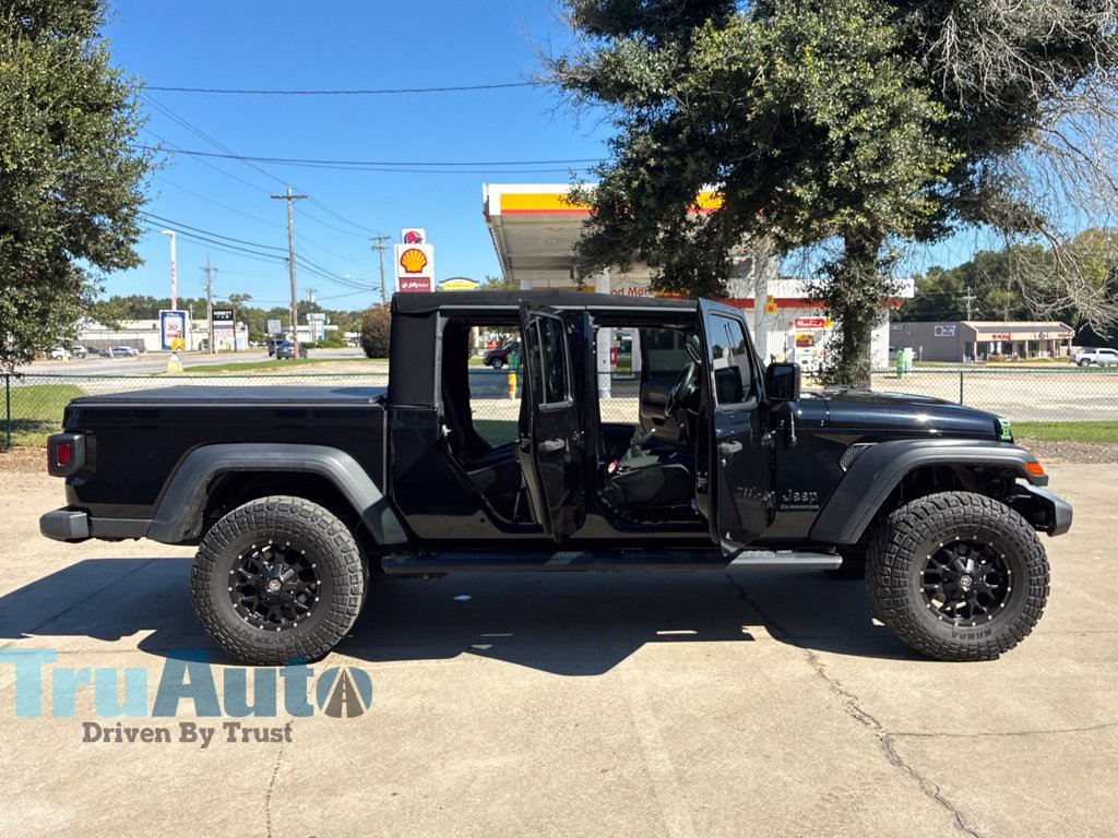 Used 2020 Jeep Gladiator Sport w/ Quick Order Package 23S AWD/4WD image 19