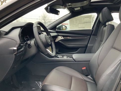New 2026 MAZDA MAZDA3 Hatchback w/Premium Plus Pkg image 9