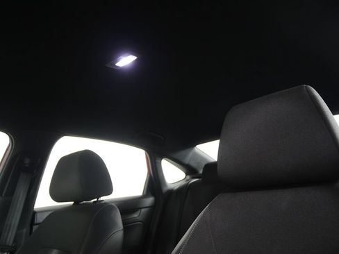 Used 2025 Honda Civic Sport image 12
