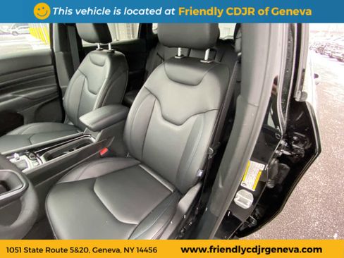 New 2026 Jeep Compass Limited image 9