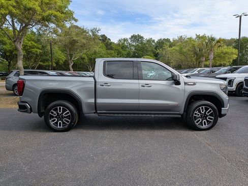 Used 2023 GMC Sierra 1500 AT4 w/ AT4 Premium Package AWD/4WD image 3