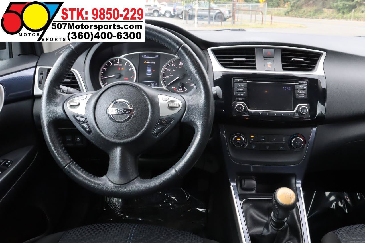 Used 2017 Nissan Sentra SR Turbo w/ SR Midnight Edition FWD image 18