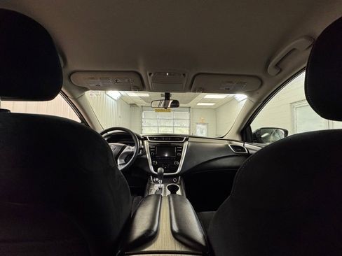 Used 2015 Nissan Murano S image 17