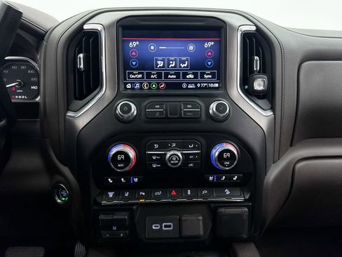 Used 2020 GMC Sierra 2500 Denali w/ Denali Ultimate Package image 25