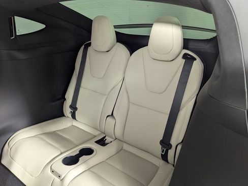 Used 2022 Tesla Model X Plaid image 21