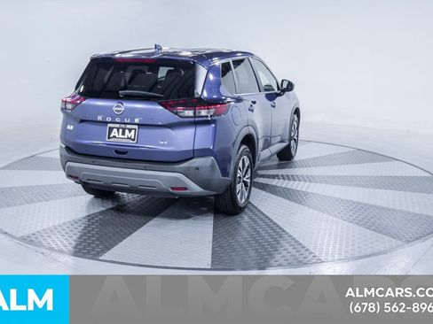 Used 2023 Nissan Rogue SV FWD image 9