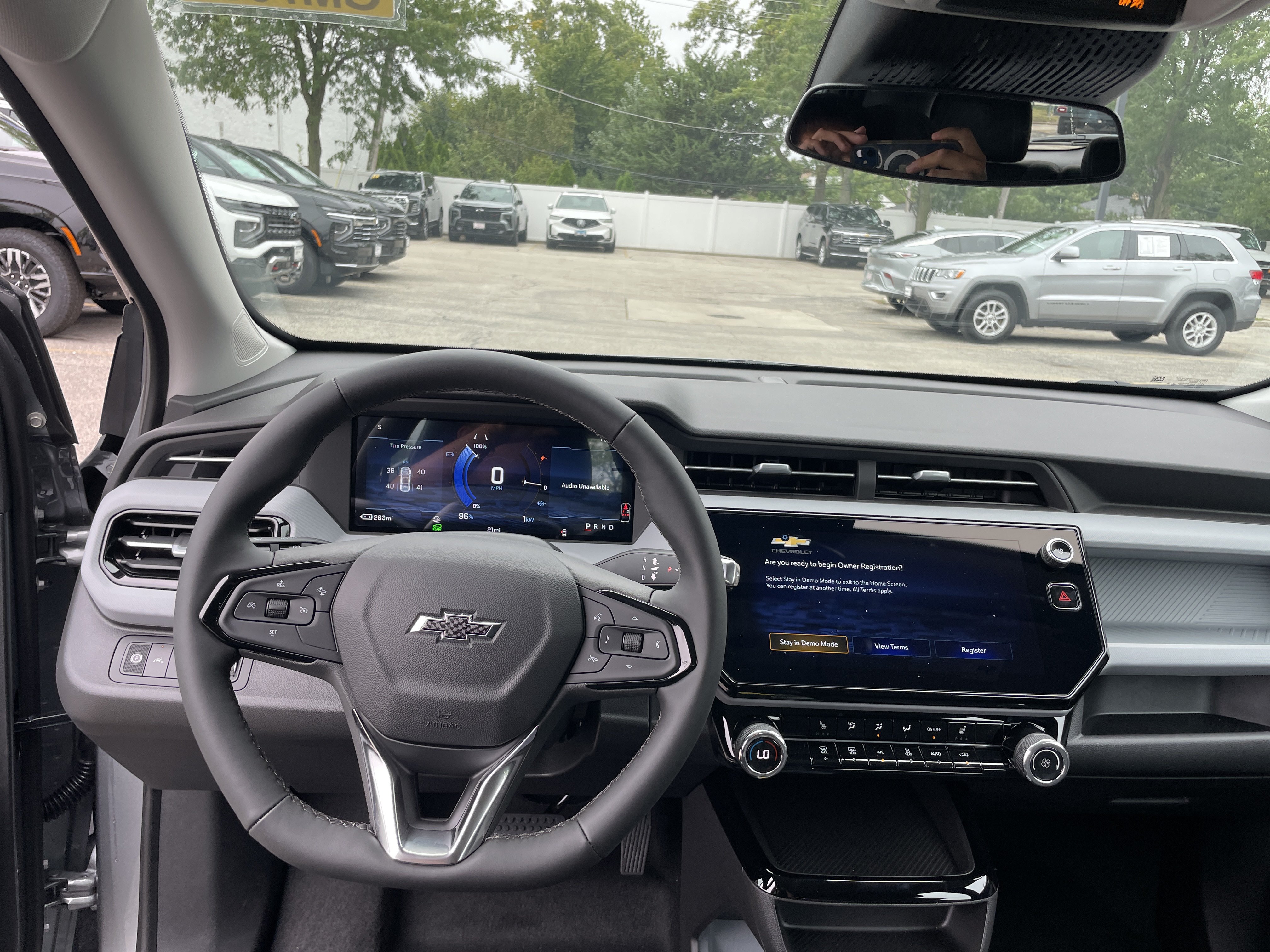 New 2027 Chevrolet Bolt LT w/ Comfort Package FWD image 17