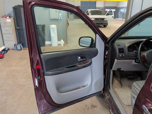 Used 2006 Buick Terraza CX FWD image 20