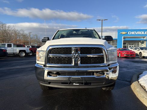 Used 2015 RAM 2500 Tradesman w/ Chrome Appearance Group image 2