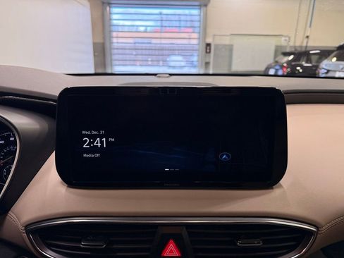 Used 2023 Hyundai Santa Fe SEL image 16
