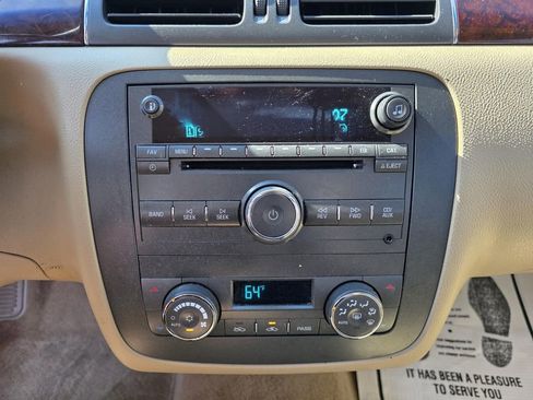 Used 2011 Buick Lucerne CXL w/ Driver Confidence Package image 18