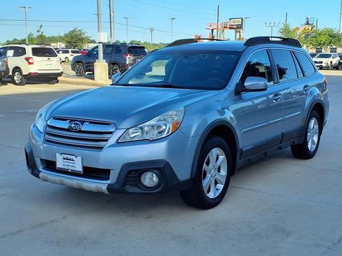 Used 2014 Subaru Outback 2.5i Limited AWD/4WD image 3
