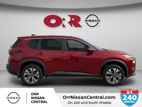 Used 2023 Nissan Rogue SV image 4