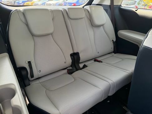 New 2026 Kia Carnival SX Prestige FWD image 24