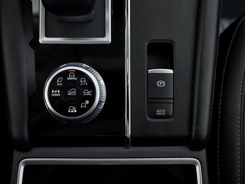 Used 2024 Mitsubishi Outlander Ralliart image 42