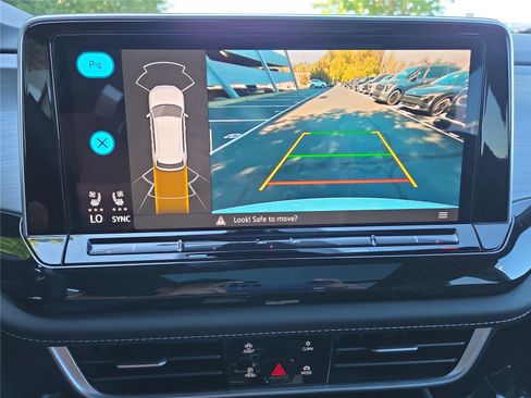 New 2026 Volkswagen Atlas Cross Sport SE image 21