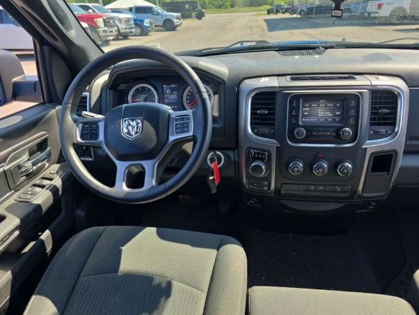 Used 2022 RAM 1500 Warlock AWD/4WD image 6