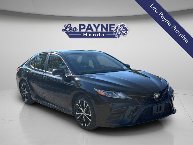 Used 2019 Toyota Camry SE w/ Convenience Package FWD image 1