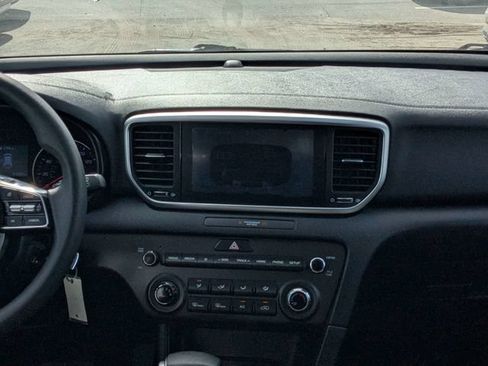 Used 2020 Kia Sportage LX FWD image 17