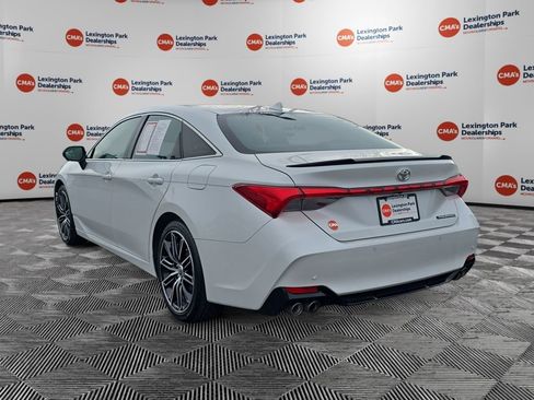 Used 2021 Toyota Avalon Touring w/ Advanced Safety Package image 5