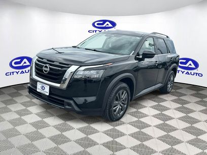 Used 2024 Nissan Pathfinder SV w/ SV Premium Package
