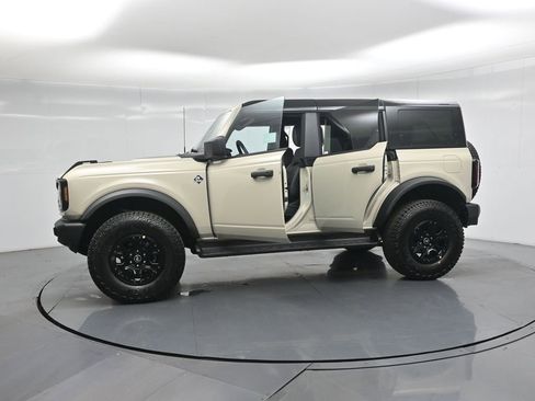 New 2026 Ford Bronco Outer Banks w/ Sasquatch Package image 36