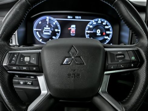 Used 2023 Mitsubishi Outlander SEL AWD/4WD image 54
