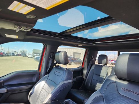 Used 2018 Ford F150 Raptor w/ Equipment Group 802A Luxury image 18