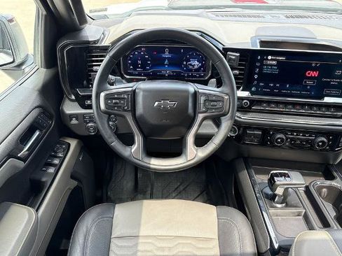 Used 2025 Chevrolet Silverado 1500 ZR2 w/ Technology Package AWD/4WD image 26