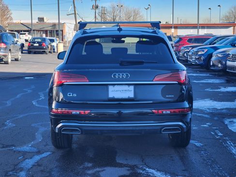 Used 2022 Audi Q5 2.0T Premium w/ Convenience Package image 5