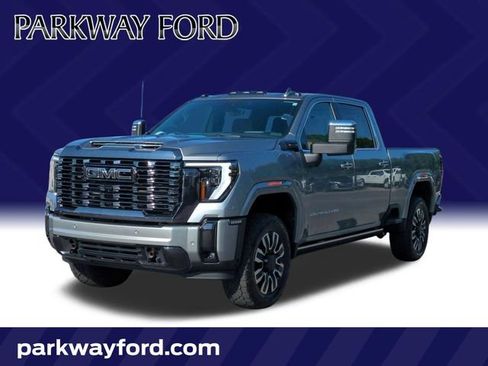 Used 2024 GMC Sierra 2500 Denali Ultimate AWD/4WD image 1