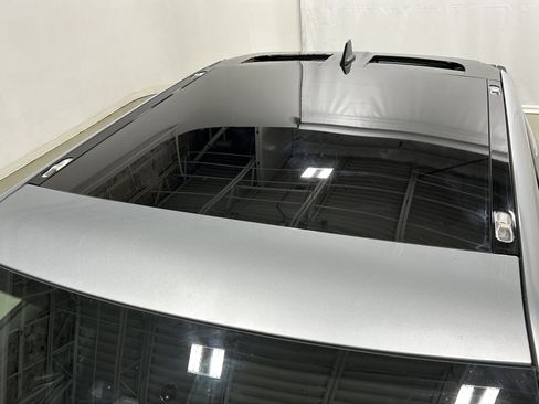 Used 2023 Rivian R1T Adventure AWD/4WD image 15