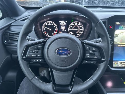 Used 2025 Subaru Forester Premium image 25